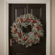 Winterlicher Kranz mit roten Beeren groß Indoor (60 cm)